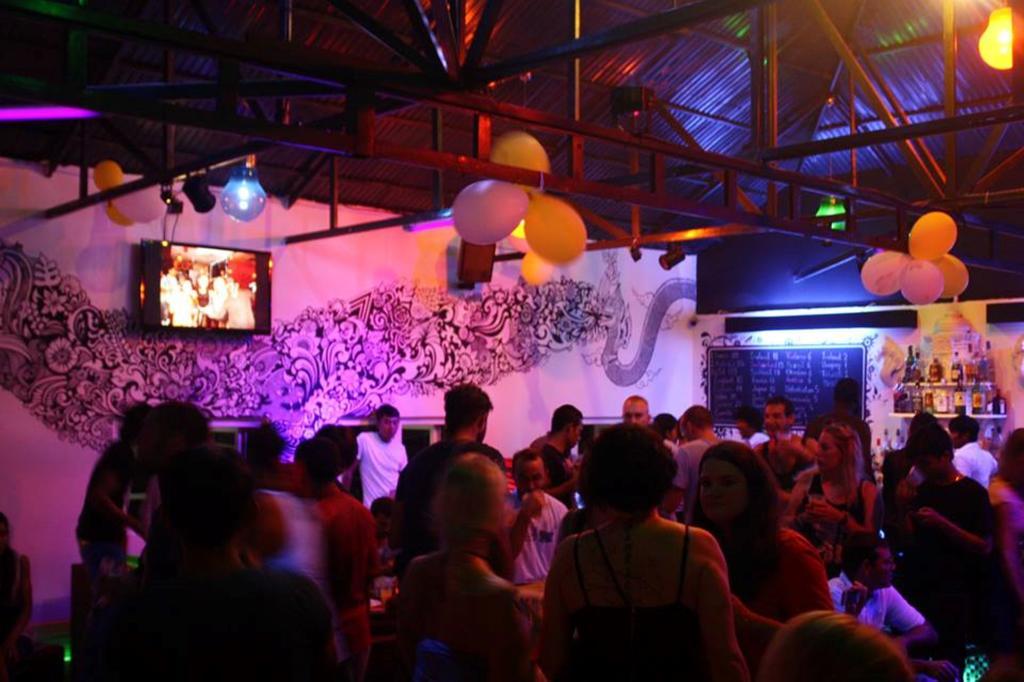 Top Banana Guesthouse & Rooftop Bar Phnom Penh Eksteriør billede