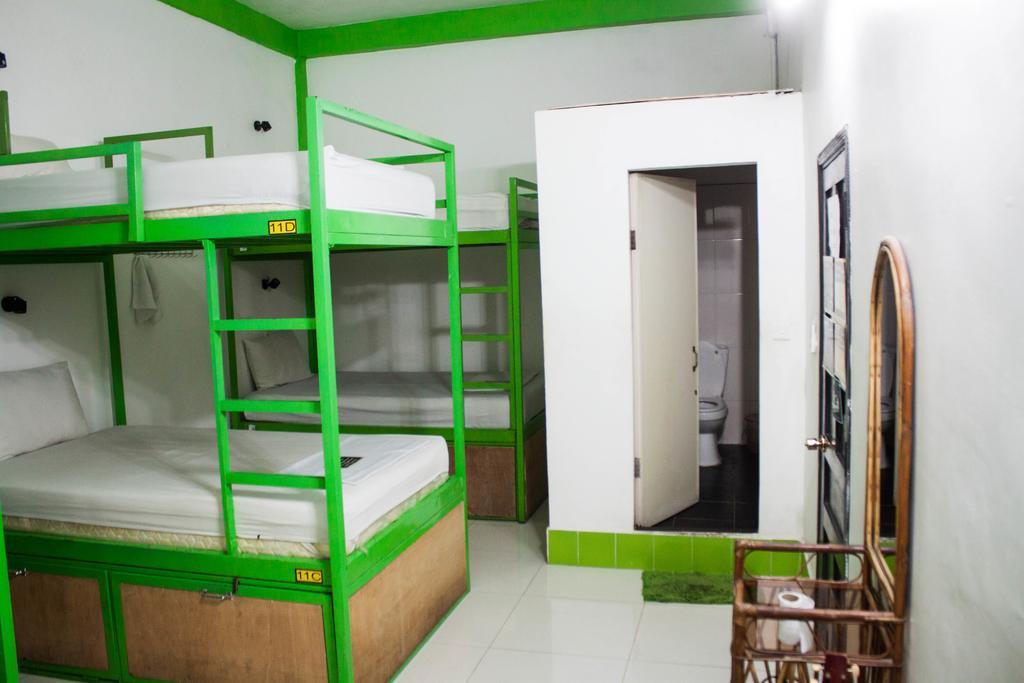 Top Banana Guesthouse & Rooftop Bar Phnom Penh Eksteriør billede