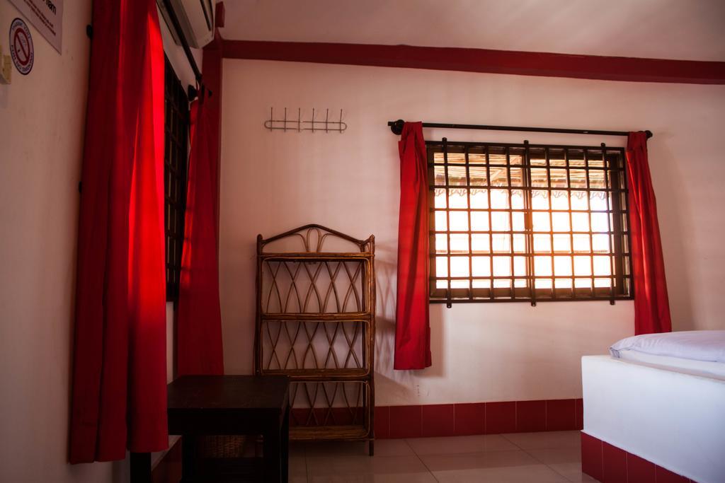 Top Banana Guesthouse & Rooftop Bar Phnom Penh Eksteriør billede