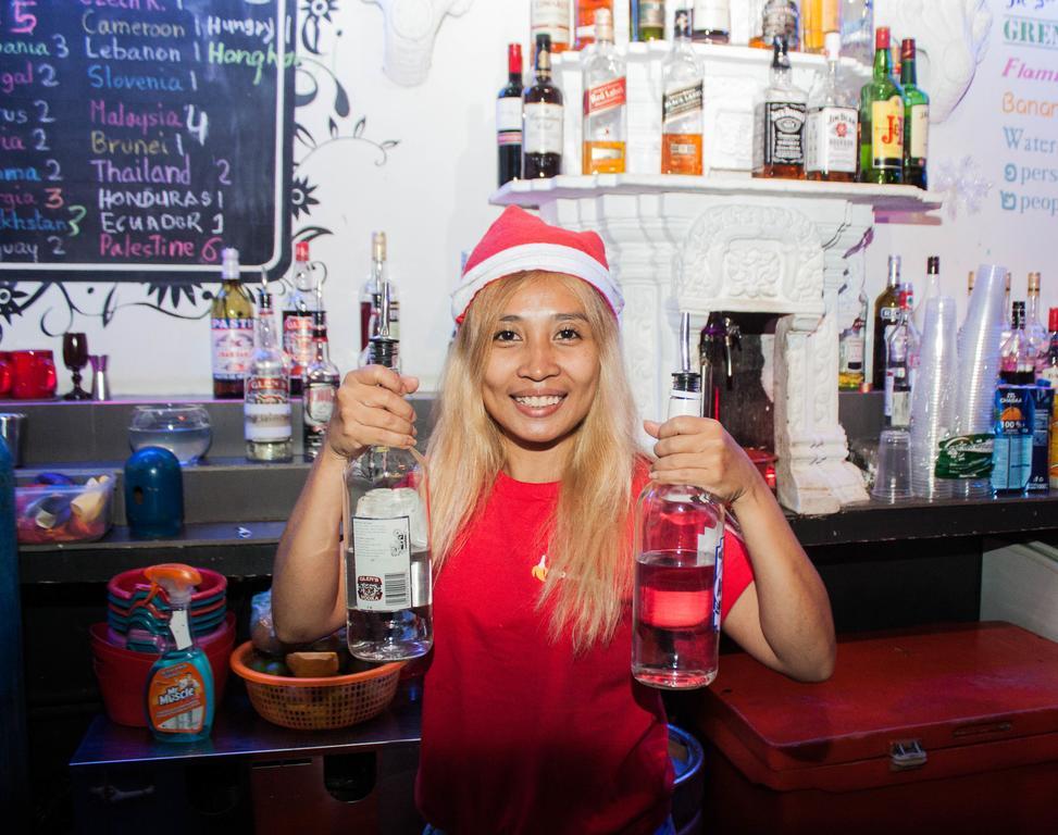 Top Banana Guesthouse & Rooftop Bar Phnom Penh Eksteriør billede